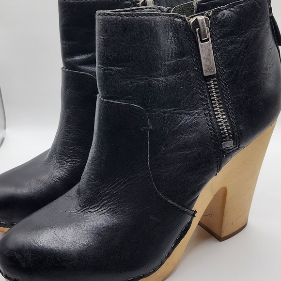 Dolce vita Arlynn wood platform clog boots. - Picture 6 of 13